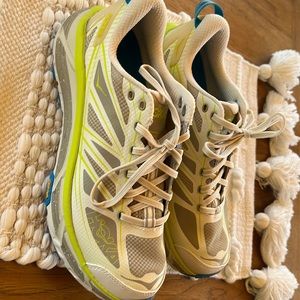 Hoka Unisex Mafate Speed2  trail shoes. Worn once